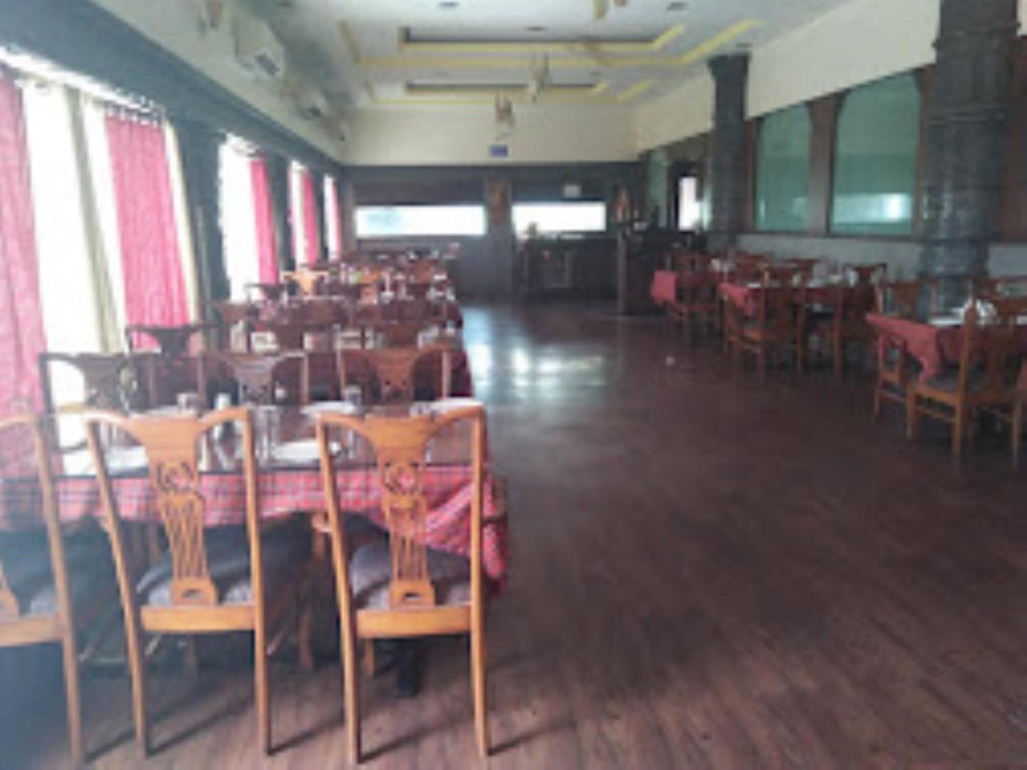 Hotel Maratha Palace,Satara Exterior foto